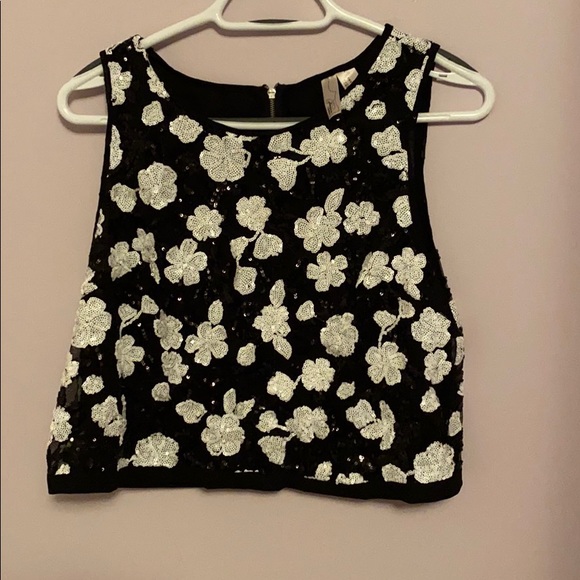 Forever 21 Sequin Top Size M - Picture 1 of 3